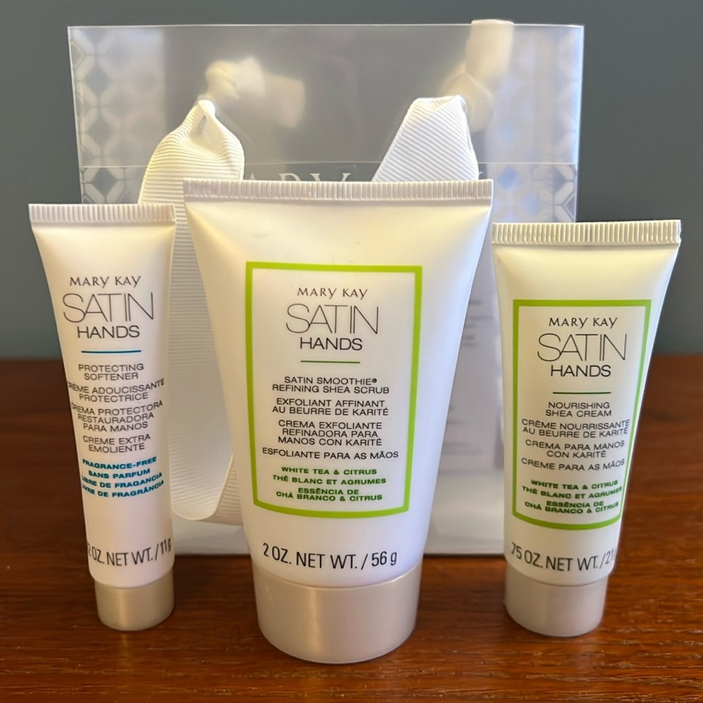 Mary Kay Satin Hands Travel Set White Tea & Citrus